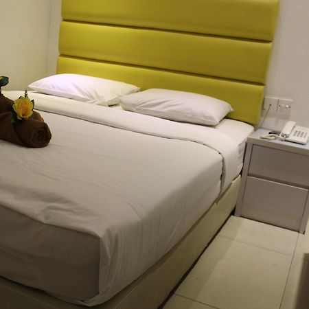 Rose Cottage Hotel Taman Impian Senai Johor Bahru Zewnętrze zdjęcie